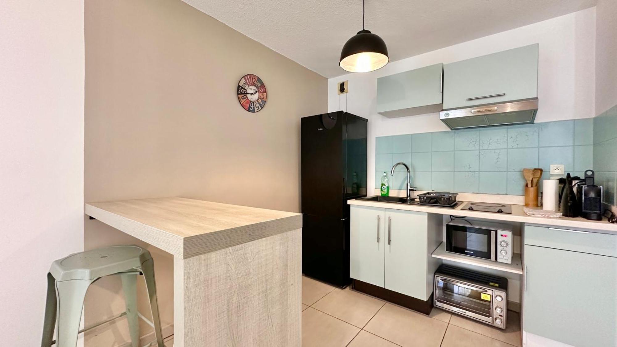 Studio Cosy Tout Equipe - Idealement Situe Saint-Denis Luaran gambar